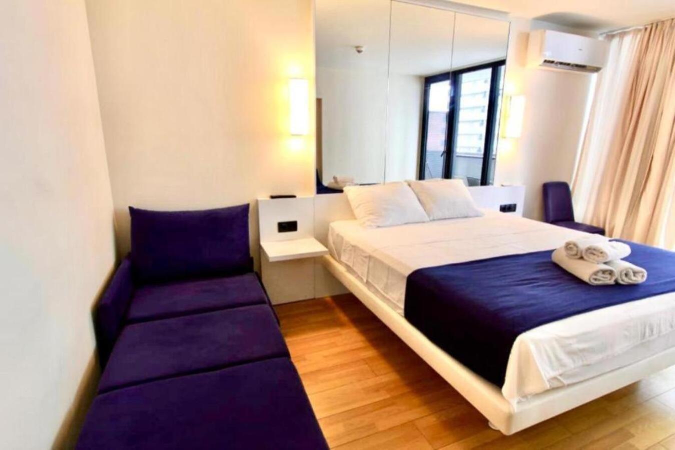Holiday In Orbi Apartamento Batumi Exterior foto